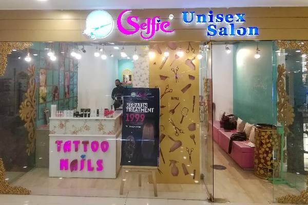 Selfie Unisex Salon